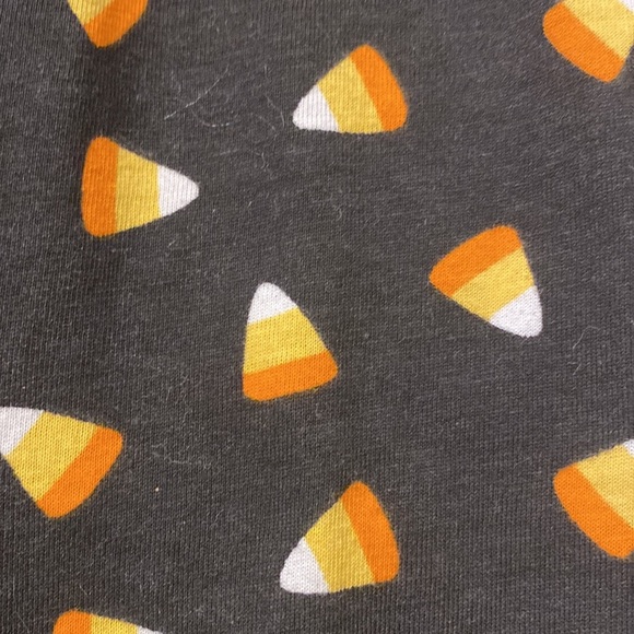 NWT Candy Corn Infant Halloween onesie. Size M- 12 M - Picture 4 of 7